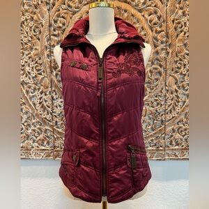 Maurices Raspberry Burgundy Hooded Vest w/ Embroidery Detail- size M